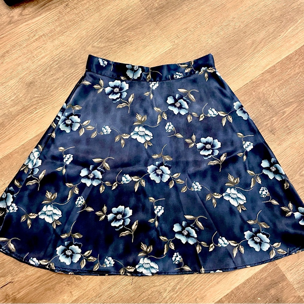 vintage blue floral skirt